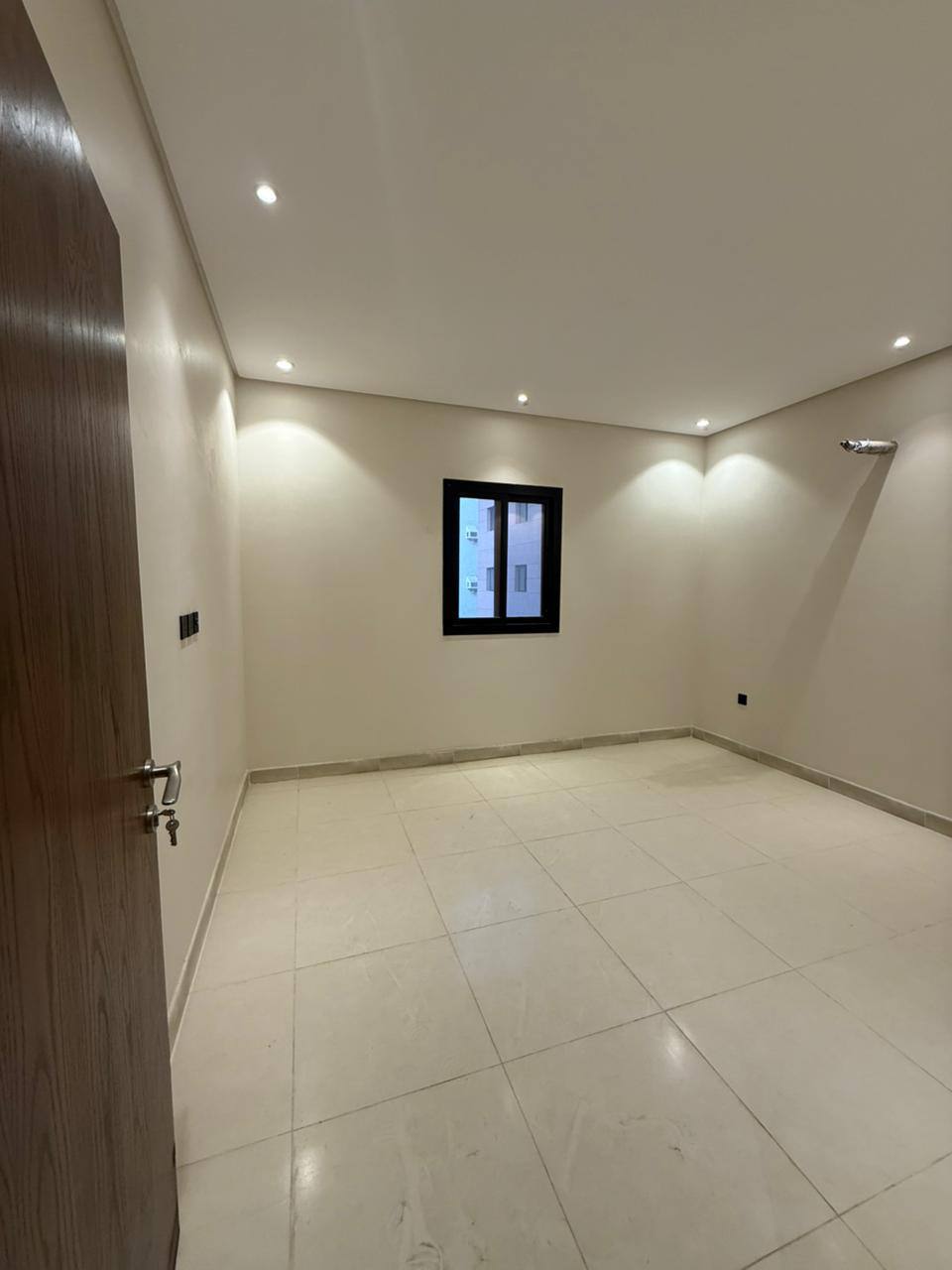 للبيع شقه تمليك 4 غرف في حي الشفاء بجده